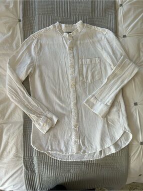 Men's White Cotton Ribbed Band-Collar Button-Up Shirt
